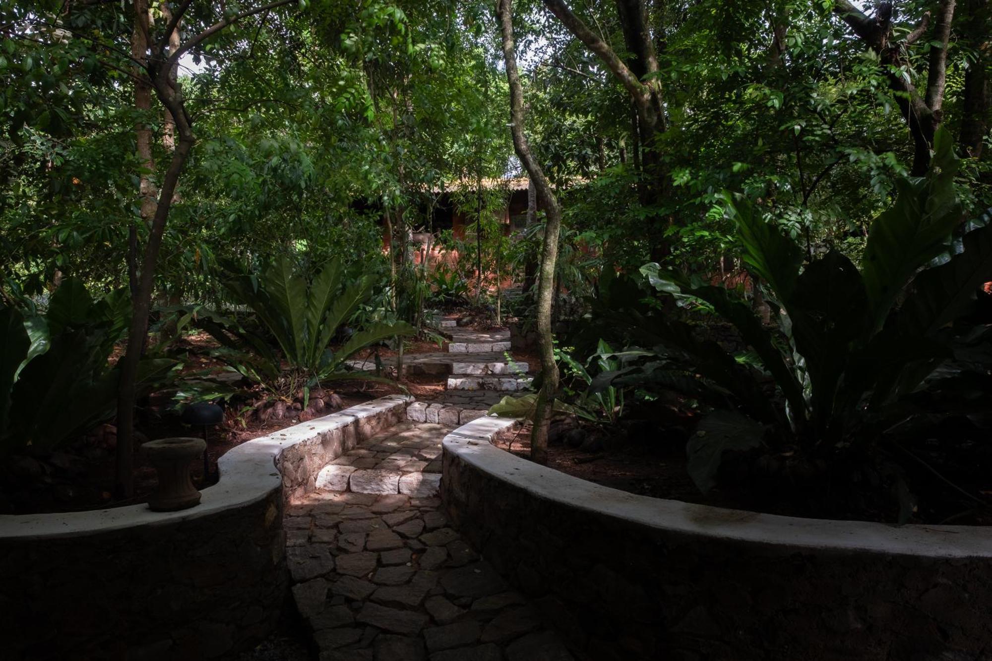 Casa Heliconia Hotel กัมปาฮา ภายนอก รูปภาพ